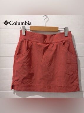 COLUMBIA. Coral  skirt  size S